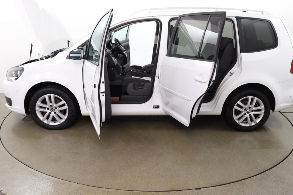 Used Volkswagen Touran 2014 for sale - 76406610: Photo 16