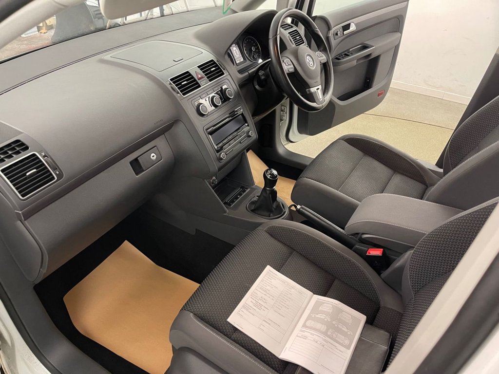 Used Volkswagen Touran 2014 for sale - 76406610: Photo 21