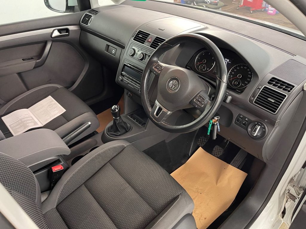 Used Volkswagen Touran 2014 for sale - 76406610: Photo 29