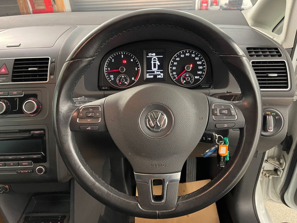 Used Volkswagen Touran 2014 for sale - 76406610: Photo 31
