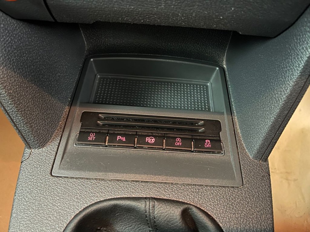 Used Volkswagen Touran 2014 for sale - 76406610: Photo 36