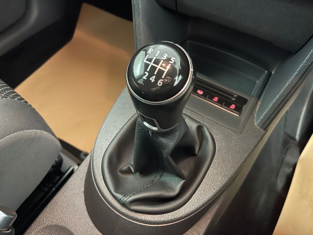 Used Volkswagen Touran 2014 for sale - 76406610: Photo 41