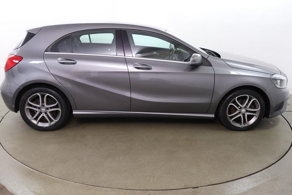 Used Mercedes-Benz A-Class 2015 for sale - 76420078: Photo 4