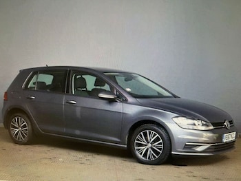 Used Volkswagen Golf 2018 for sale - 78631717: Photo