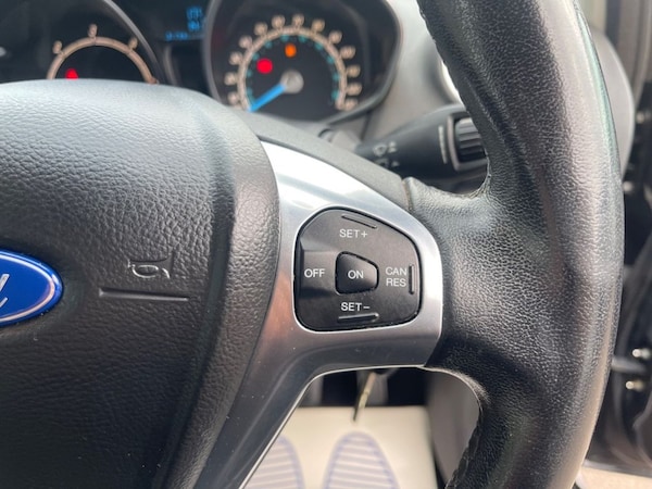 Used Ford Fiesta Van 2015 for sale - 76203434: Photo 16