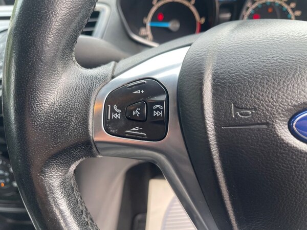 Used Ford Fiesta Van 2015 for sale - 76203434: Photo 20