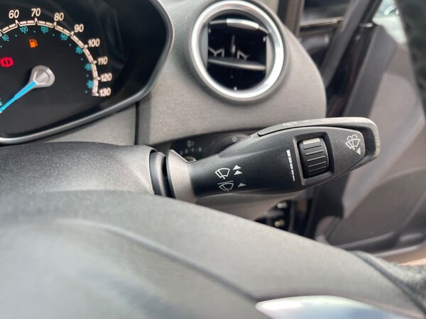 Used Ford Fiesta Van 2015 for sale - 76203434: Photo 21