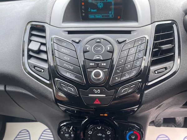 Used Ford Fiesta Van 2015 for sale - 76203434: Photo 23