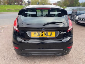 Used Ford Fiesta Van 2015 for sale - 76203434: Photo 4