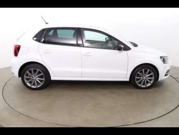 Used Volkswagen Polo 2015 for sale - 75136142: Photo