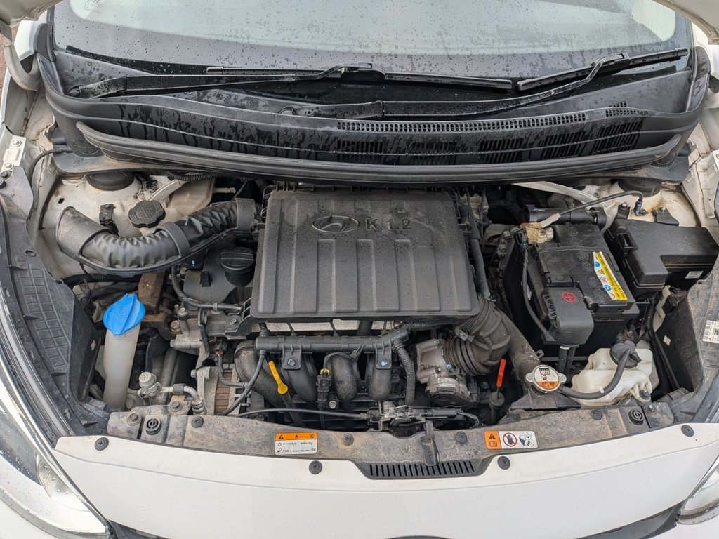 Used Hyundai i10 2014 for sale - 77302492: Photo 12