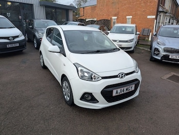 Used Hyundai i10 2014 for sale - 77302492: Photo