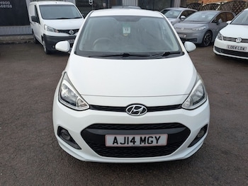Used Hyundai i10 2014 for sale - 77302492: Photo