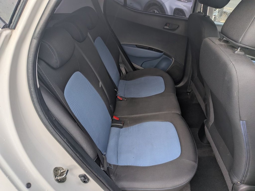 Used Hyundai i10 2014 for sale - 77302492: Photo 6