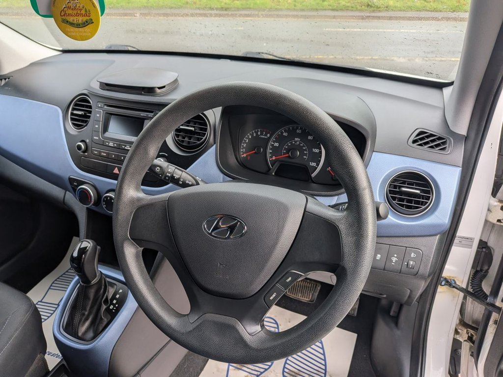 Used Hyundai i10 2014 for sale - 77302492: Photo 8