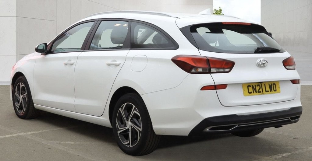 Used Hyundai i30 2021 for sale - 78186807: Photo 2