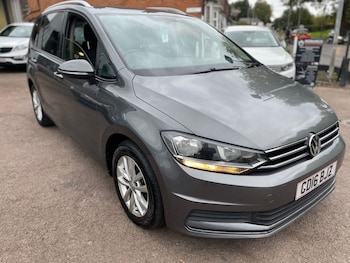 Used Volkswagen Touran 2016 for sale - 76173120: Photo 3