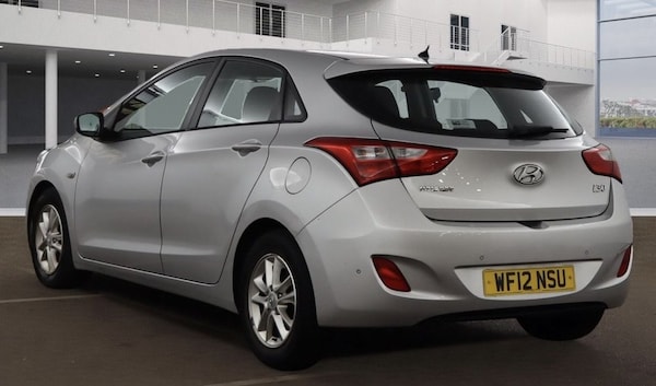 Used Hyundai i30 2012 for sale - 76323573: Photo 2