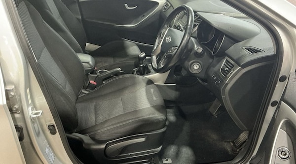 Used Hyundai i30 2012 for sale - 76323573: Photo 3