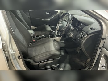 Used Hyundai i30 2012 for sale - 76323573: Photo 3