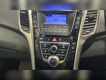Used Hyundai i30 2012 for sale - 76323573: Photo 4