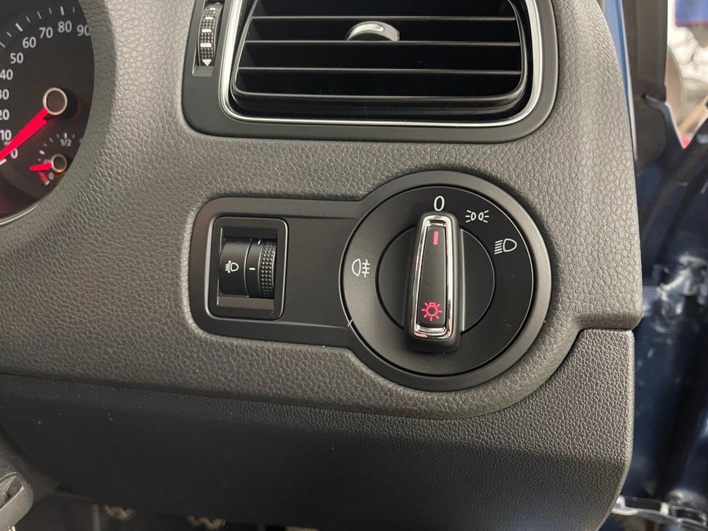 Used Volkswagen Polo 2015 for sale - 76883084: Photo 27