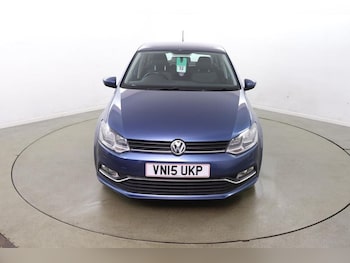 Used Volkswagen Polo 2015 for sale - 76883084: Photo