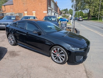 Used Jaguar XE 2020 for sale - 78536506: Photo