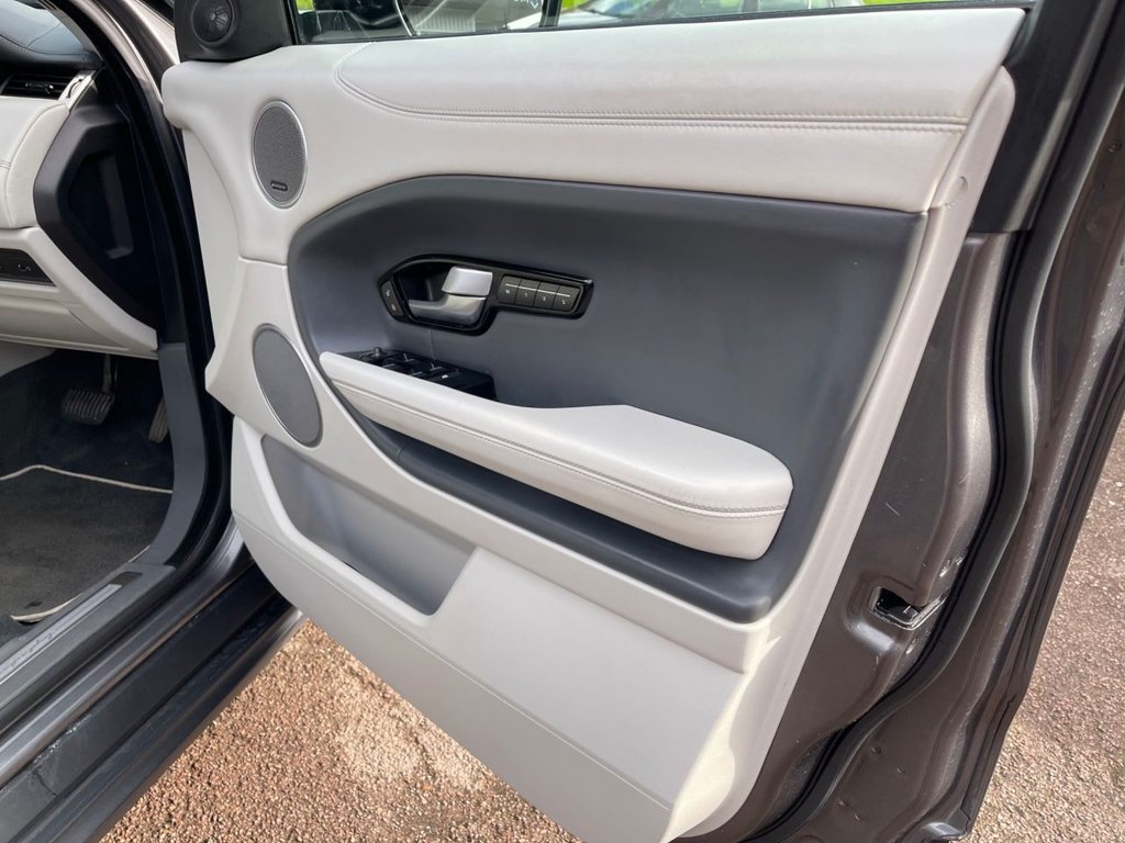 Used Land Rover Range Rover Evoque 2017 for sale - 76304339: Photo 28