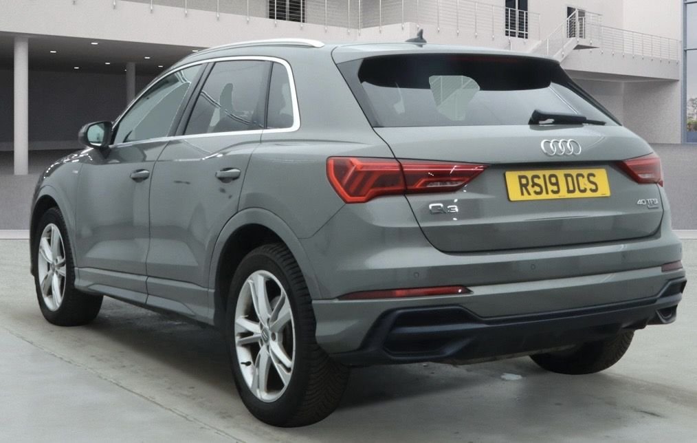 Used Audi Q3 2019 for sale - 77799798: Photo 2