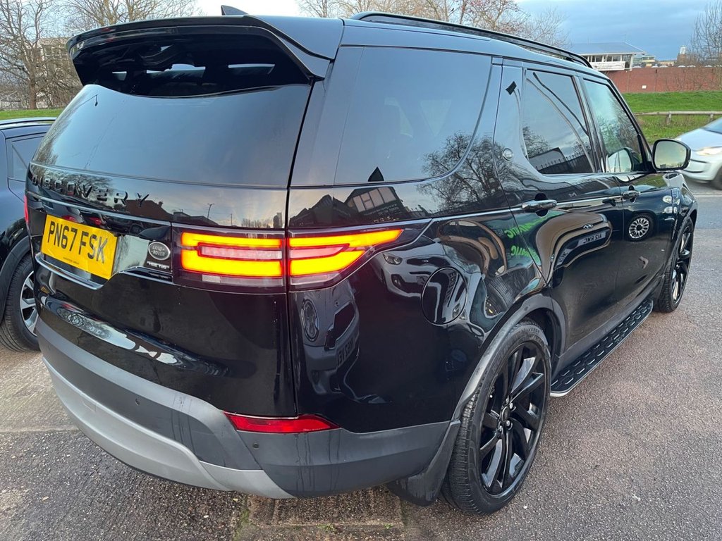 Used Land Rover Discovery 2017 for sale - 76868069: Photo 4