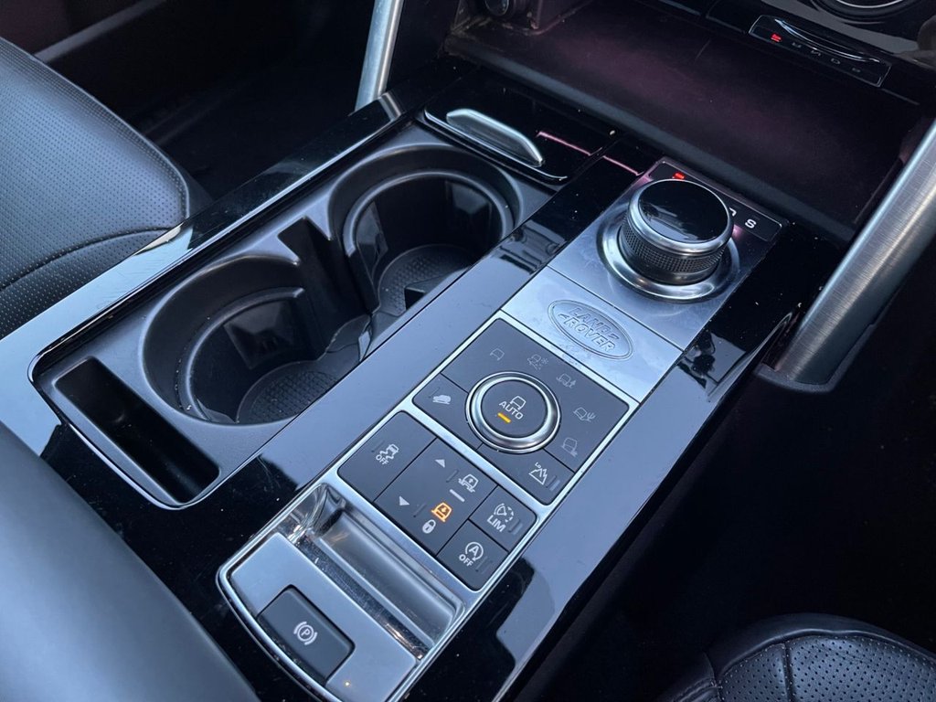 Used Land Rover Discovery 2017 for sale - 76868069: Photo 6