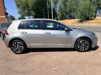 Used Volkswagen Golf 2019 for sale - 79129685: Photo
