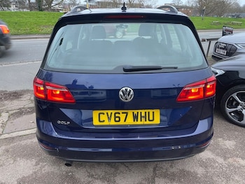 Used Volkswagen Golf SV 2017 for sale - 76867863: Photo