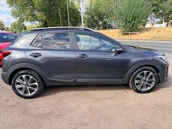 Used Kia Stonic 2019 for sale - 79592196: Photo
