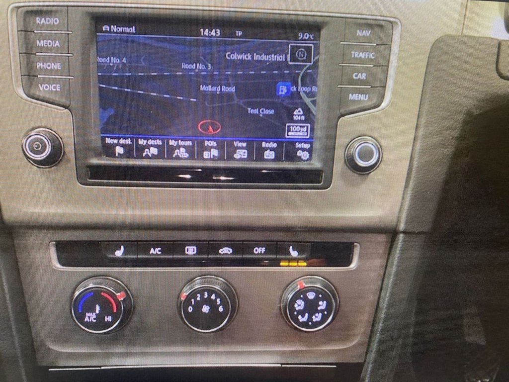 Used Volkswagen Golf 2016 for sale - 77384149: Photo 3