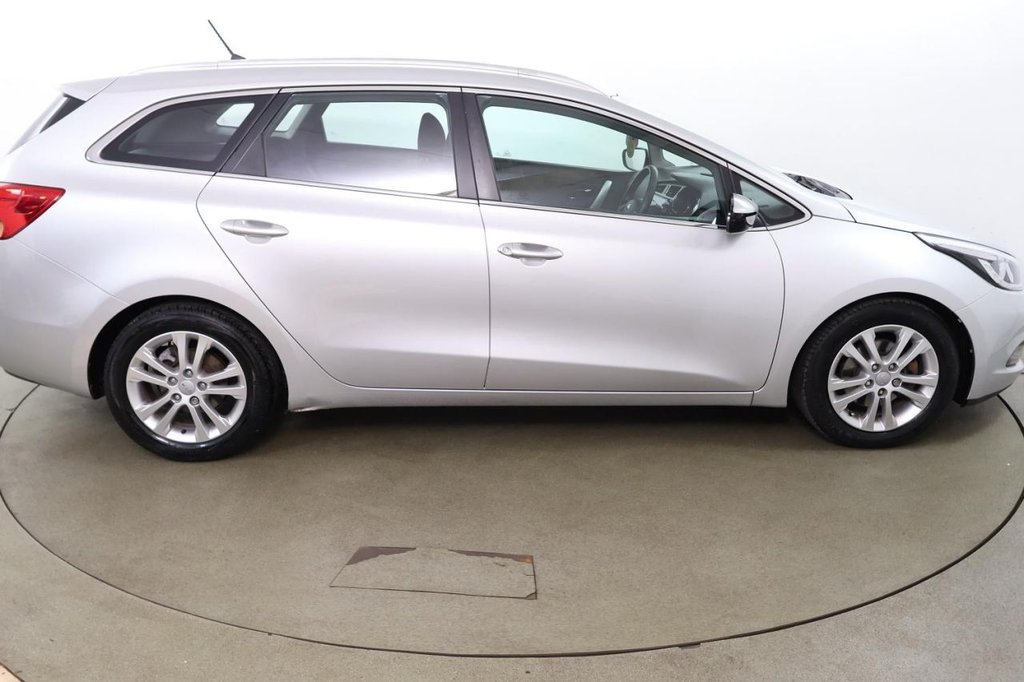Used Kia Ceed 2013 for sale - 77666617: Photo 4