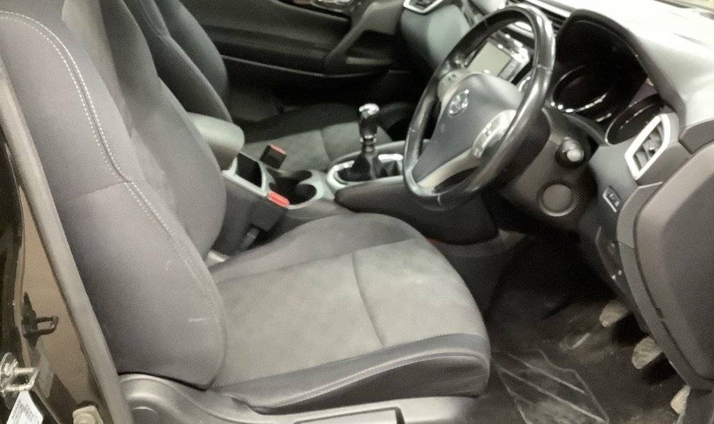 Used Nissan Qashqai 2016 for sale - 77799808: Photo 3