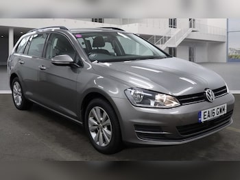 Used Volkswagen Golf 2016 for sale - 77810034: Photo