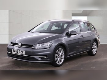 Used Volkswagen Golf 2019 for sale - 78468596: Photo