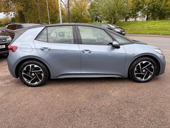 Used Volkswagen ID.3 2021 for sale - 76309404: Photo