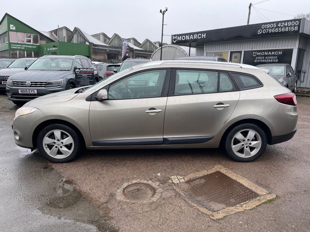 Used Renault Megane 2011 for sale - 77241567: Photo 9