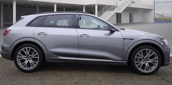 Used Audi e-tron 2019 for sale - 76280071: Photo 3