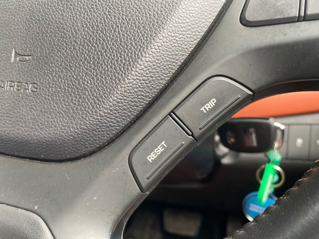 Used Hyundai i10 2014 for sale - 76210245: Photo 13