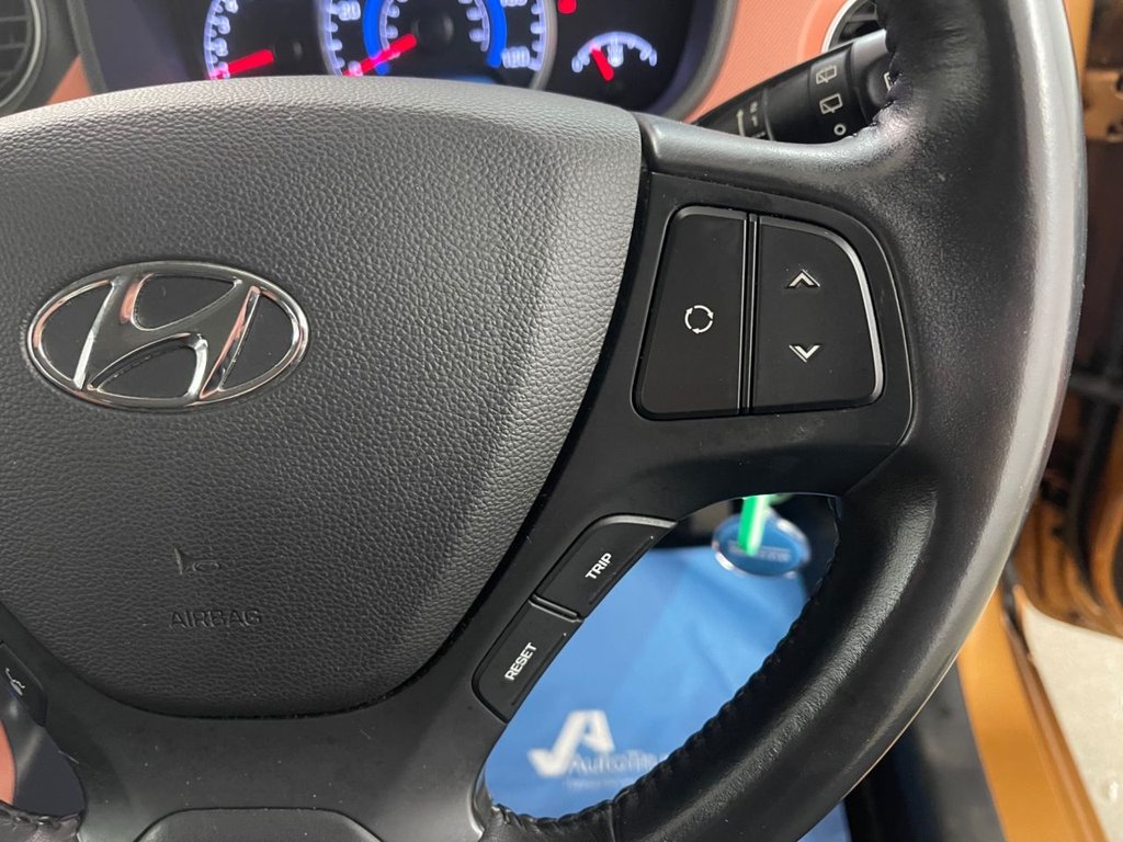 Used Hyundai i10 2014 for sale - 76210245: Photo 32