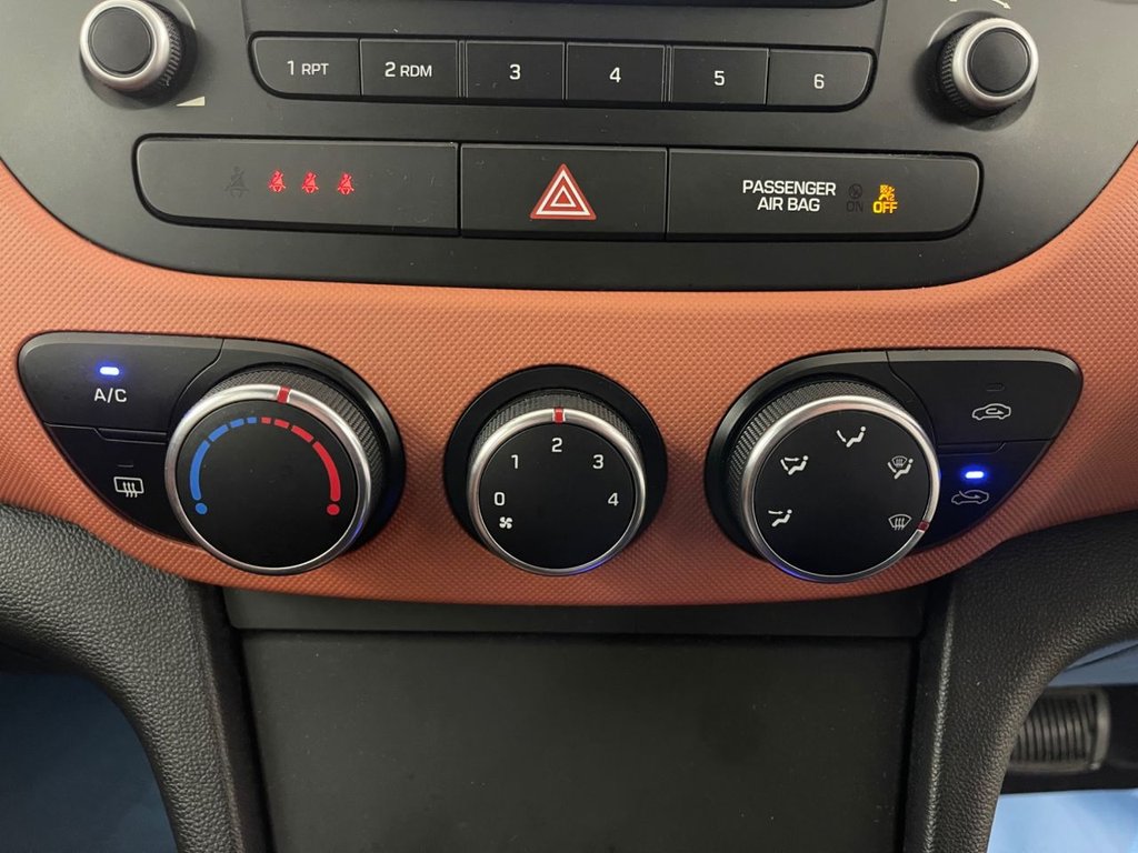 Used Hyundai i10 2014 for sale - 76210245: Photo 38