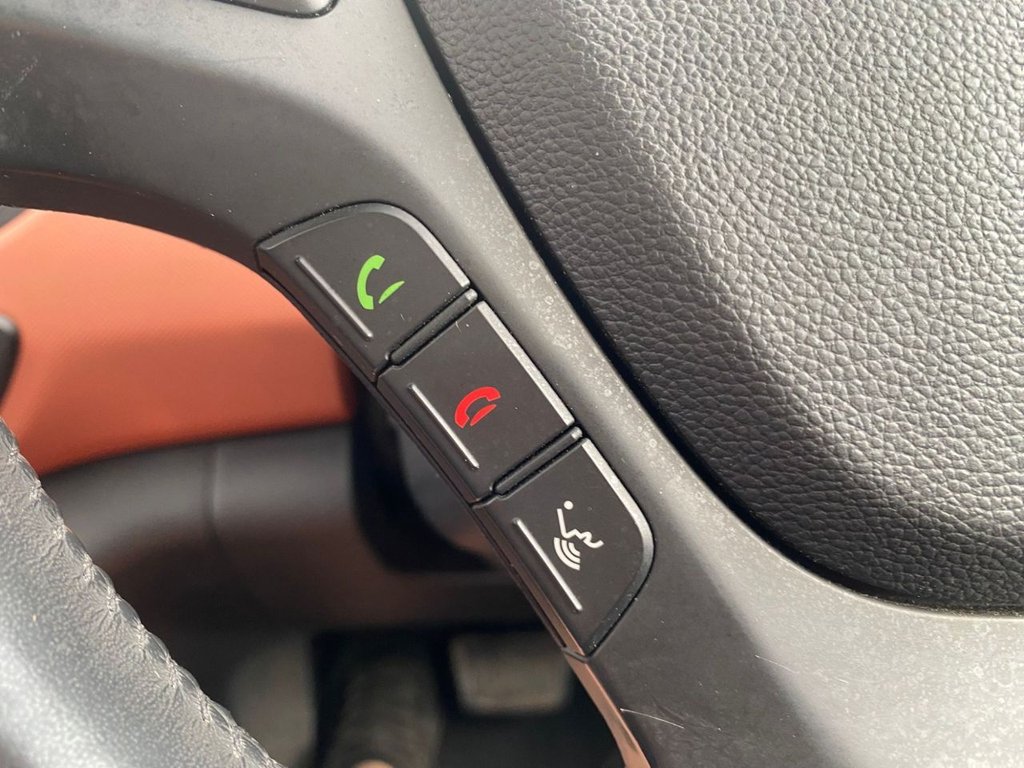 Used Hyundai i10 2014 for sale - 76210245: Photo 6