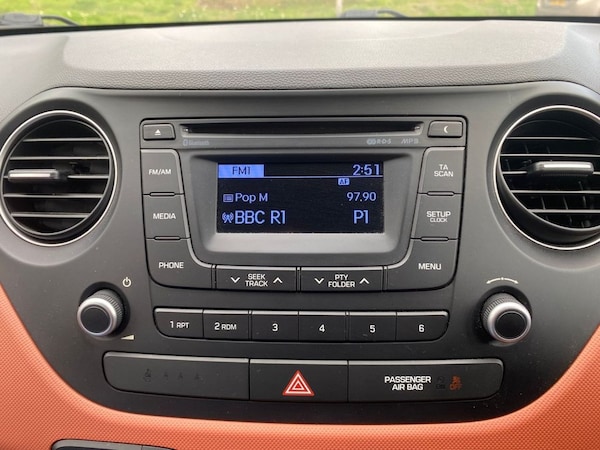 Used Hyundai i10 2014 for sale - 76210245: Photo 7