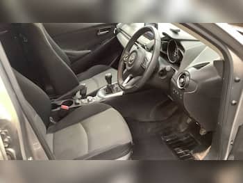 Used Mazda Mazda2 2018 for sale - 79647939: Photo