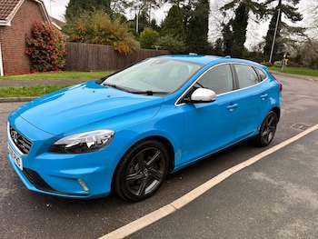 Volvo V40 feature image